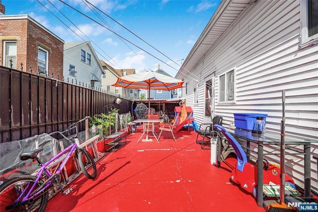26 Lincoln Street, Passaic, NJ 07055