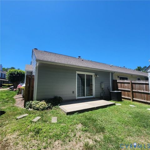 143 Arlington Sq, Ashland, VA 23005