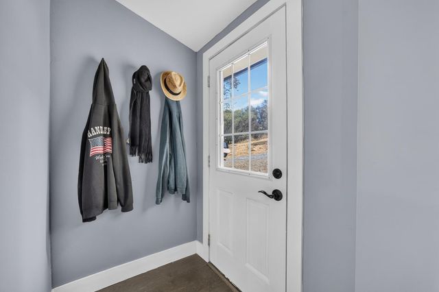 6161 Gallagher Rd, Pilot Hill, CA 95664