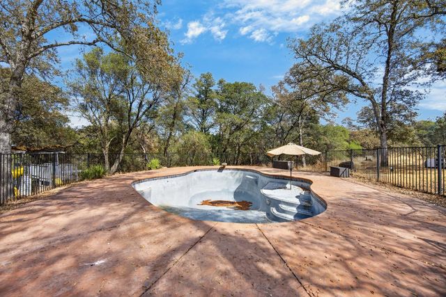 6161 Gallagher Rd, Pilot Hill, CA 95664