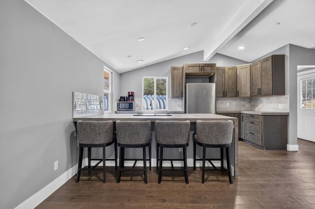 6161 Gallagher Rd, Pilot Hill, CA 95664