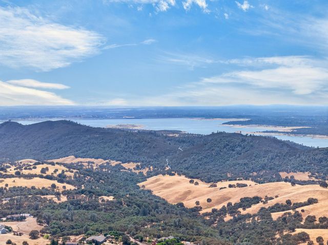 6161 Gallagher Rd, Pilot Hill, CA 95664