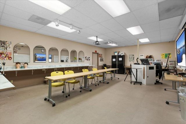 357 E Main Street, Klamath Falls, OR 97601