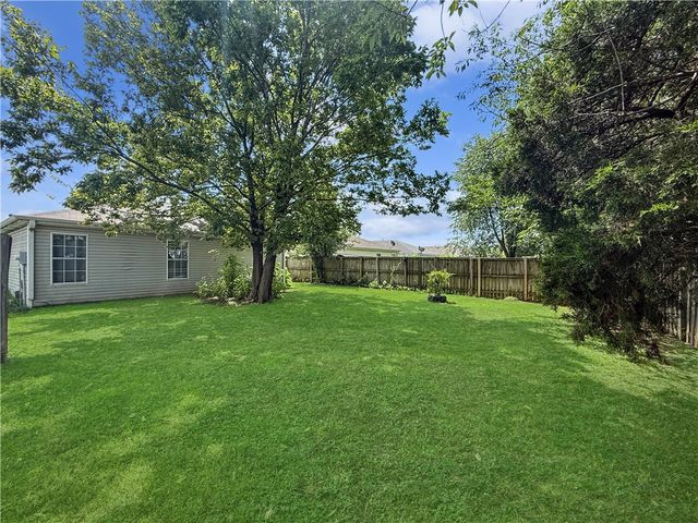 746 Locust Street, Springdale, AR 72762