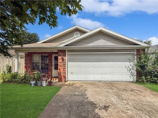 746 Locust Street, Springdale, AR 72762