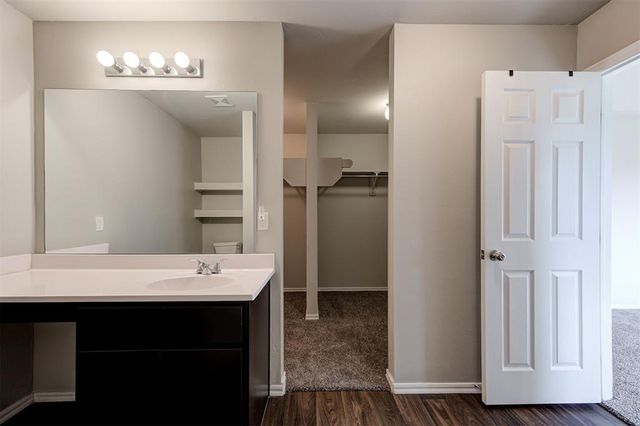 912 Klare Lane, Midwest City, OK 73130