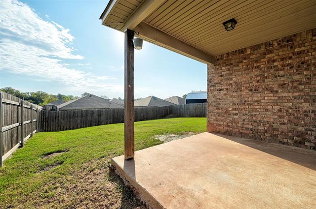 912 Klare Lane, Midwest City, OK 73130