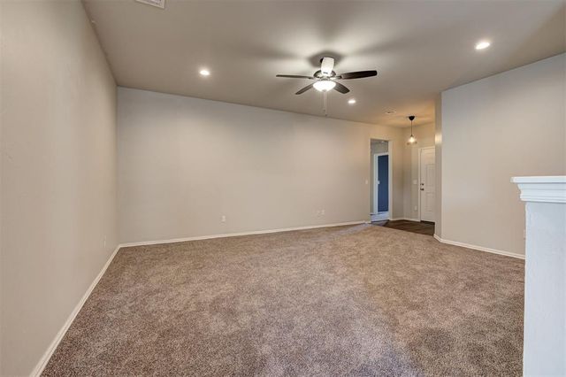 912 Klare Lane, Midwest City, OK 73130