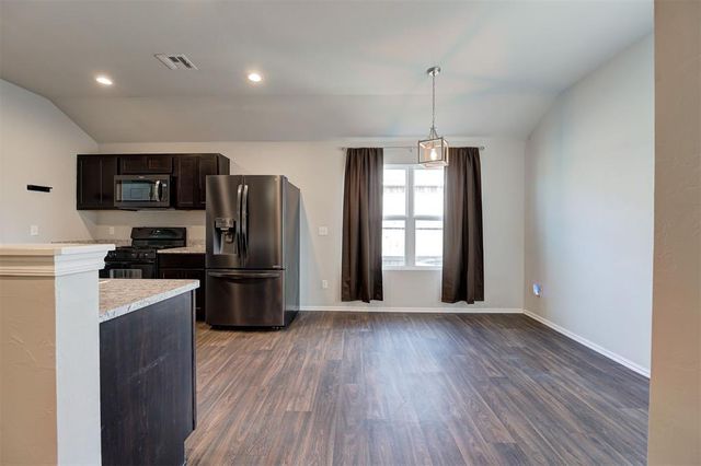 912 Klare Lane, Midwest City, OK 73130