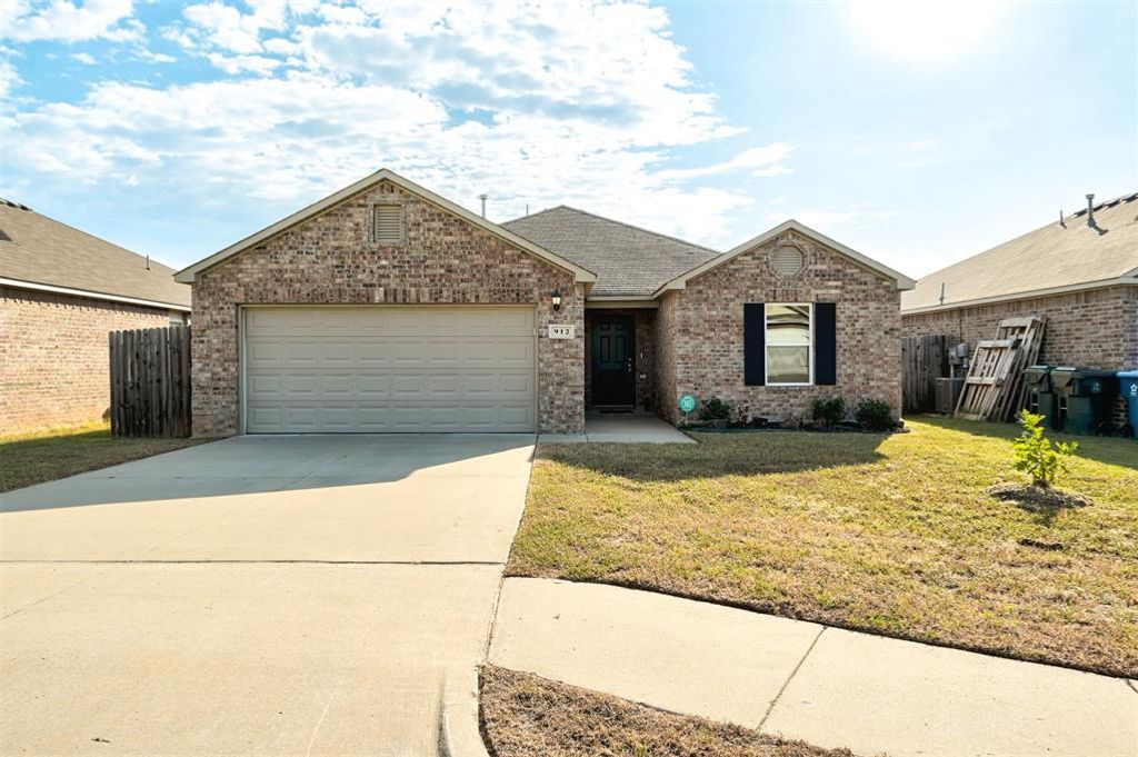 912 Klare Lane, Midwest City, OK 73130