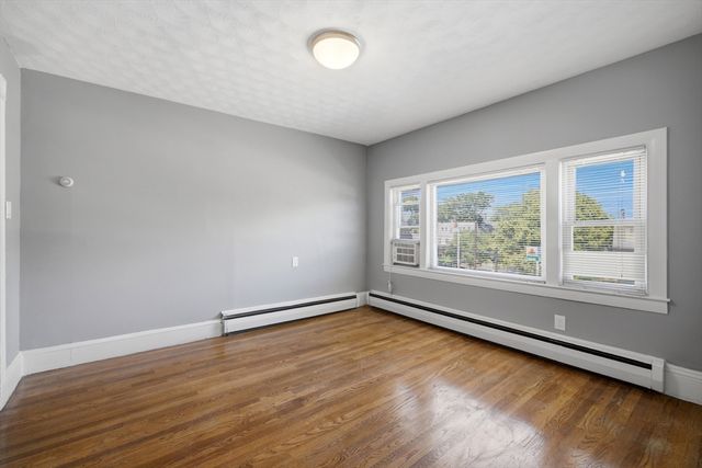 195 Concord Avenue 11, Cambridge, MA 02138
