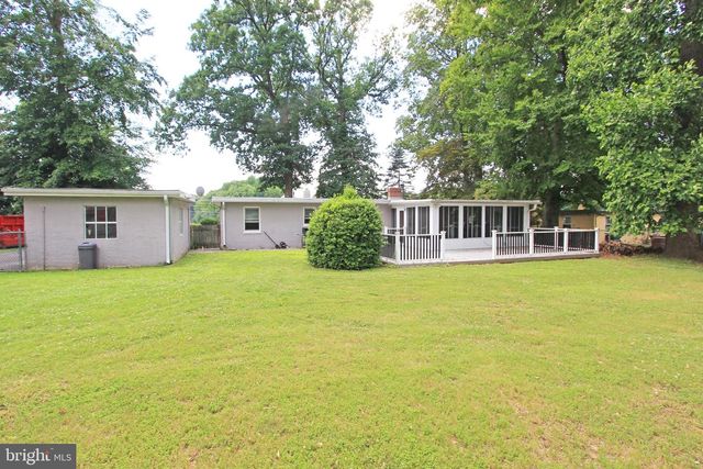 513 CHERRY TREE RD, Aston, PA 19014