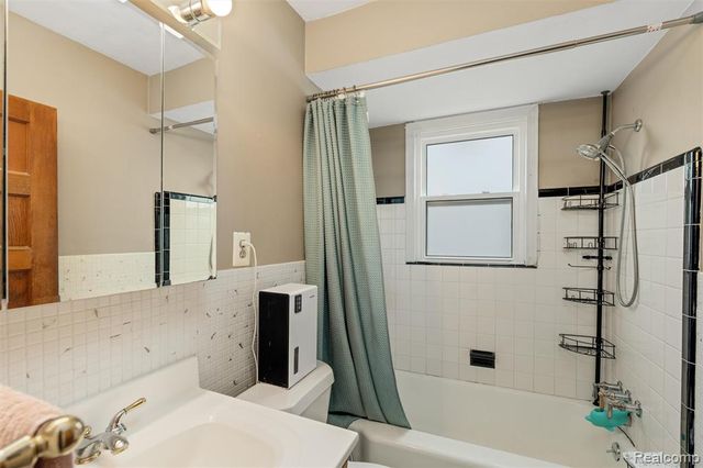 28861 Melvin Street, Roseville, MI 48066