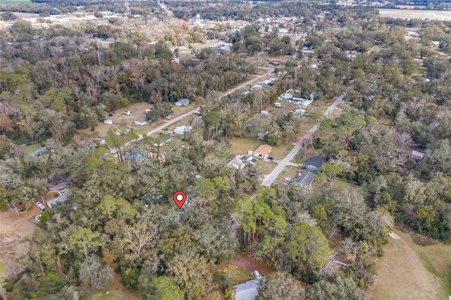 915 SW 4TH AVENUE, Trenton, FL 32693