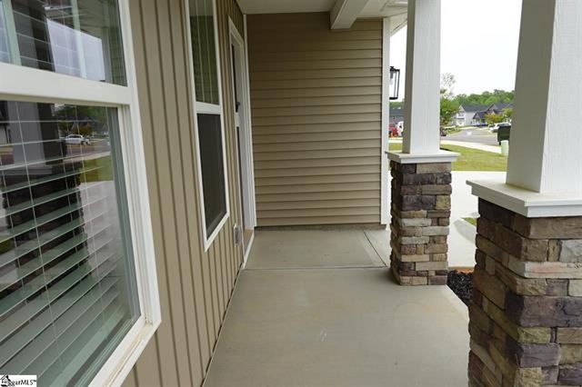 414 Rivertrace Loop, Simpsonville, SC 29680