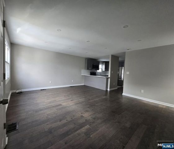 7-9 Hudson Street 2ND, Newark, NJ 07103
