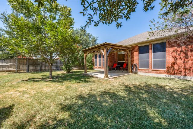 8005 Joshua Tree Court, Arlington, TX 76002