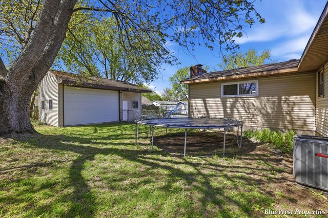 7249 Heatherwood Drive, Jenison, MI 49428