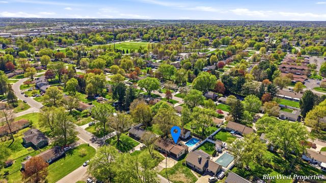 7249 Heatherwood Drive, Jenison, MI 49428
