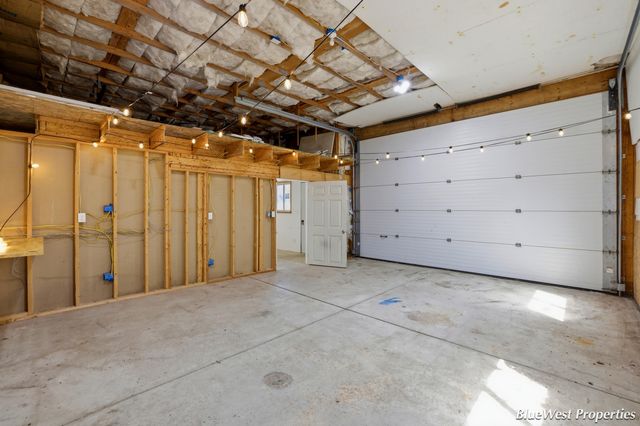 7249 Heatherwood Drive, Jenison, MI 49428