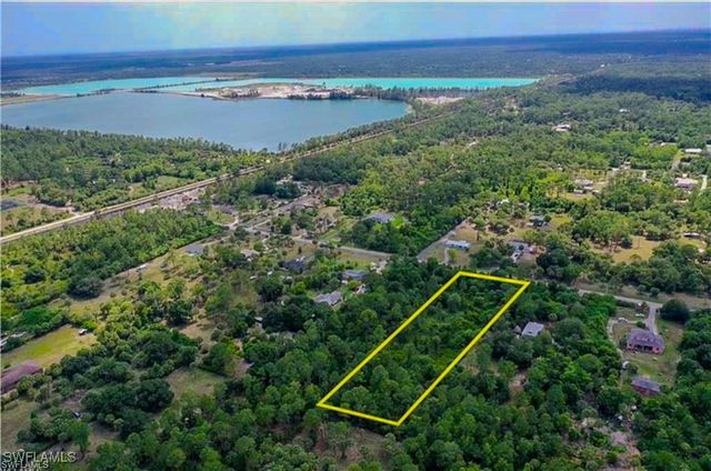 2ND ST SE, Naples, FL 34117