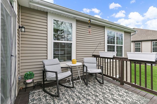 1164 Ardmoor Drive, Crystal Lake, IL 60012