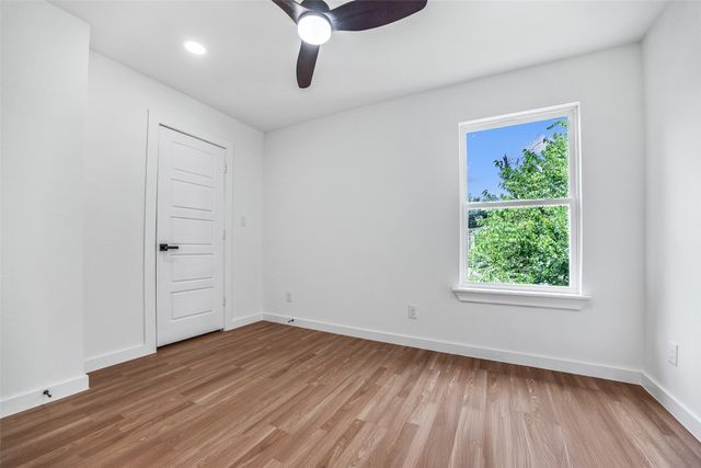 2321 Budd Street, Dallas, TX 75215