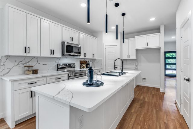 2321 Budd Street, Dallas, TX 75215