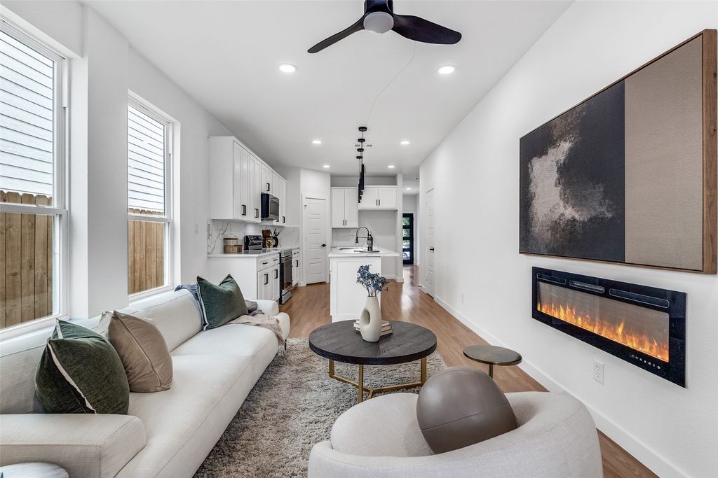 2321 Budd Street, Dallas, TX 75215