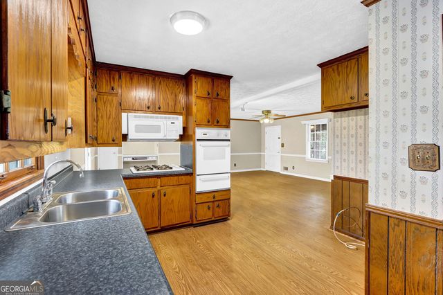 2738 Odum Street, Snellville, GA 30078