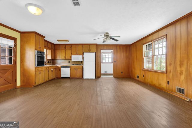 2738 Odum Street, Snellville, GA 30078