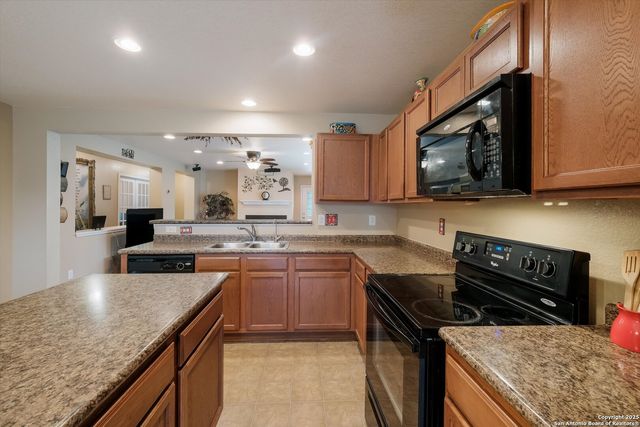 9951 Carswell Peak, San Antonio, TX 78245