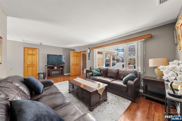 219 Farview Avenue, Paramus, NJ 07652