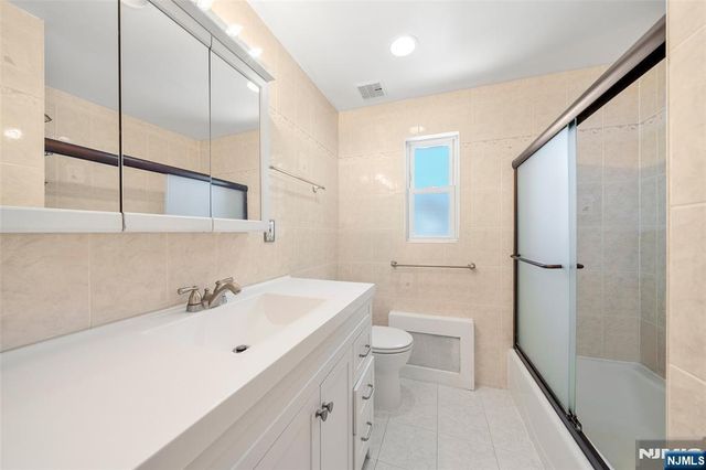 219 Farview Avenue, Paramus, NJ 07652