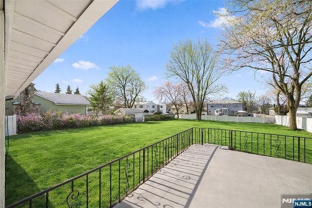 219 Farview Avenue, Paramus, NJ 07652