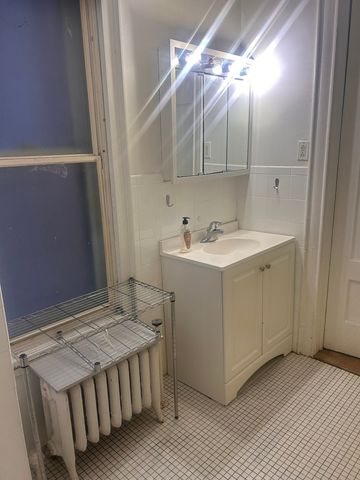 5300 S Shore Drive 76, Chicago, IL 60615