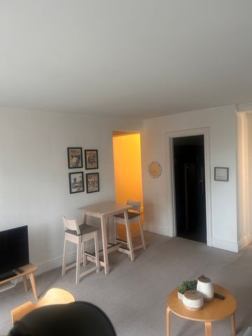 5300 S Shore Drive 76, Chicago, IL 60615