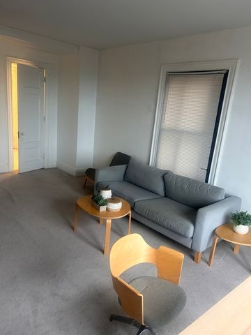 5300 S Shore Drive 76, Chicago, IL 60615