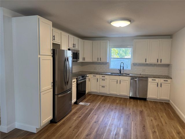 1371 14TH STREET, Sarasota, FL 34236