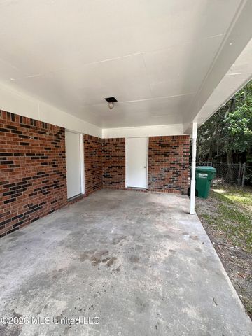 10 Pembrook Circle, Gulfport, MS 39503