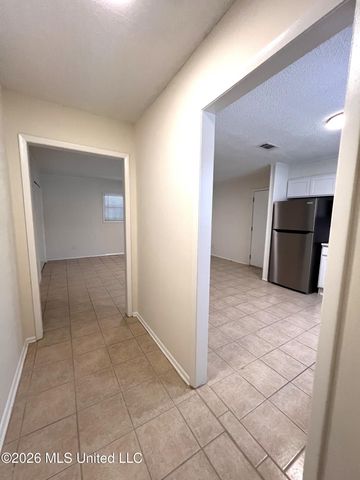10 Pembrook Circle, Gulfport, MS 39503