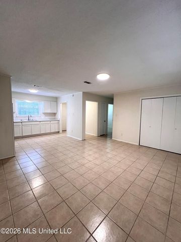 10 Pembrook Circle, Gulfport, MS 39503