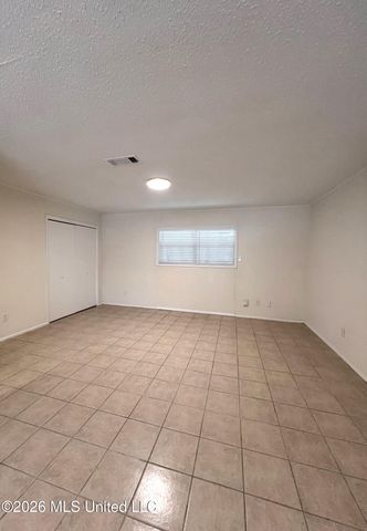 10 Pembrook Circle, Gulfport, MS 39503