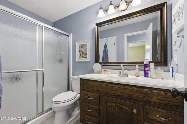 10 Woodland Court, Crossville, TN 38558