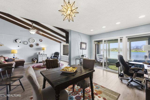 10 Woodland Court, Crossville, TN 38558