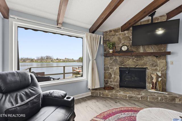 10 Woodland Court, Crossville, TN 38558