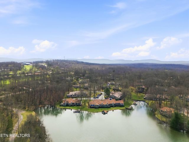 10 Woodland Court, Crossville, TN 38558