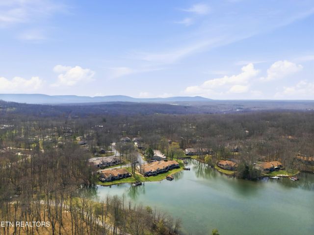 10 Woodland Court, Crossville, TN 38558