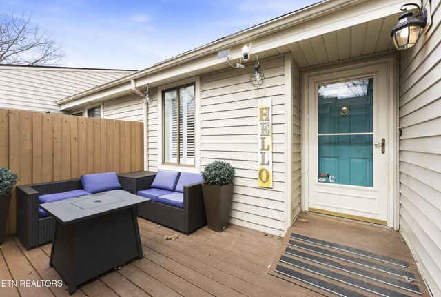 10 Woodland Court, Crossville, TN 38558