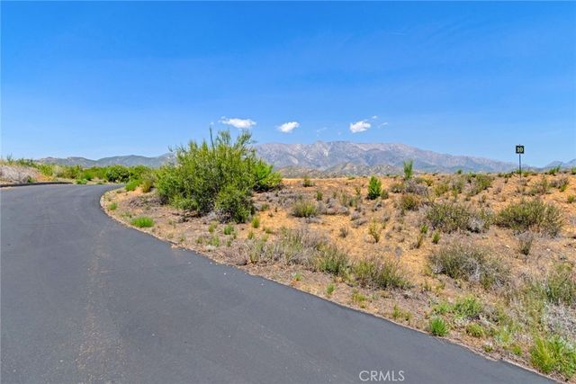 39534 Eastview Court, Yucaipa, CA 92399